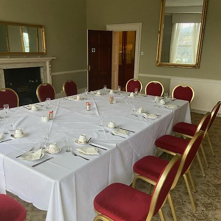 The Manor Hotel Crickhowell Exterior foto